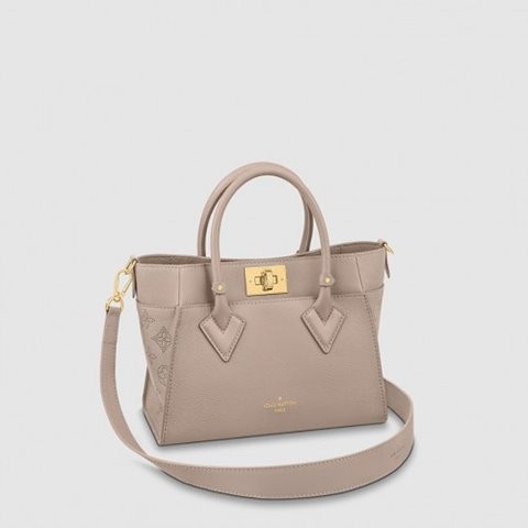 [Premium] LOUIS VUITTON 루이비통 온 마이 사이드 M 갈렛 M20600