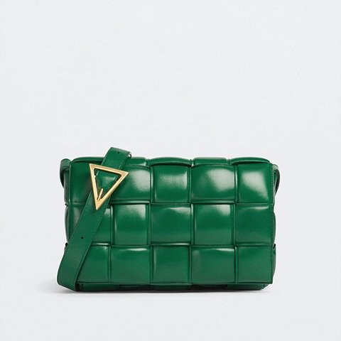 [Premium] BOTTEGA VENETA 보테가베네타 패딩 카세트 백 green 591970VCQR13186